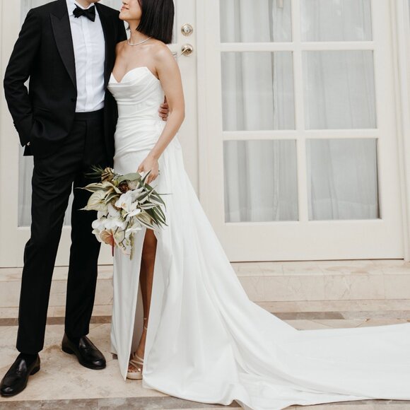 Jane Hill Huntleigh Wedding Dress - Ivory - Size US 2 - Picture 2 of 7